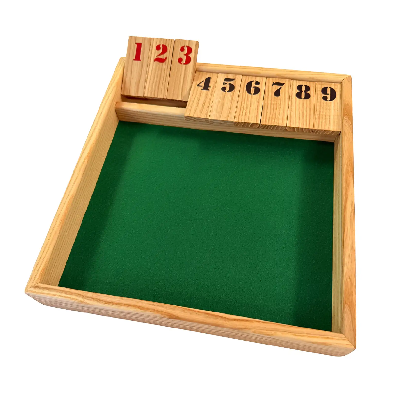 Handgemachtes Shut-the-Box Spiel aus Holz mit grüner Filzauflage, gefertigt in der Holzwerkstatt der Stiftung 50plus in Schaan.